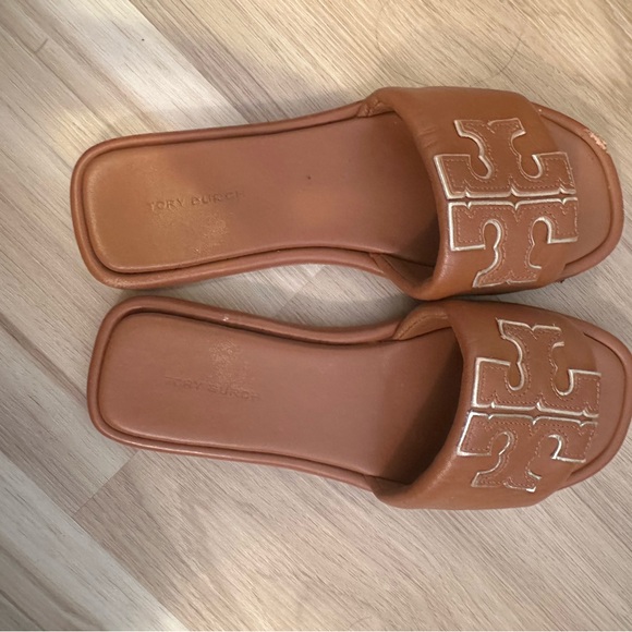 Tory Burch Shoes - Tory Burch Tan Leather Slides